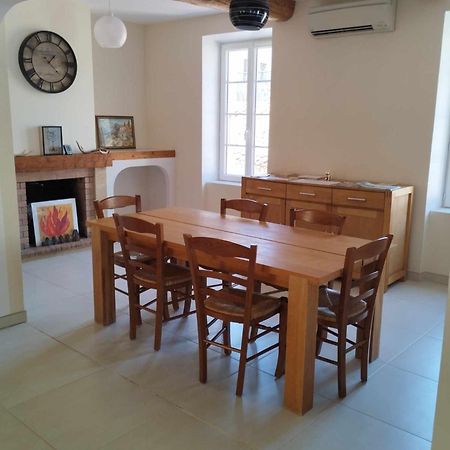 Les 27 Villa Ginestas Luaran gambar