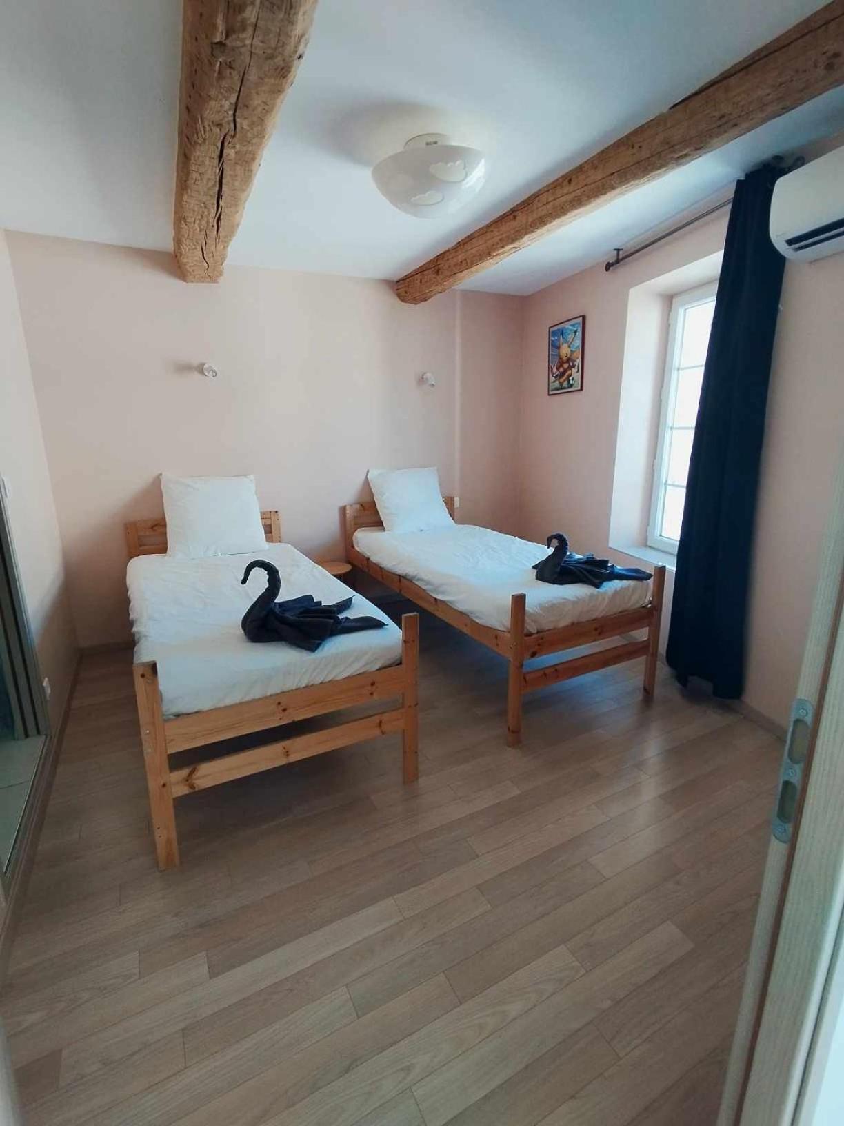 Les 27 Villa Ginestas Luaran gambar